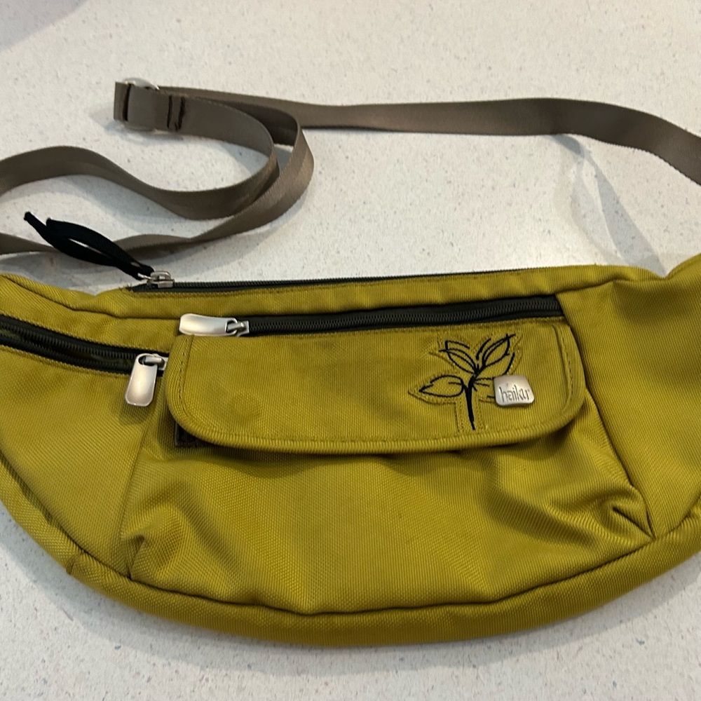 HAIKU Large Geen Sling Waist Bag Hiking Outdoor Womens Bag